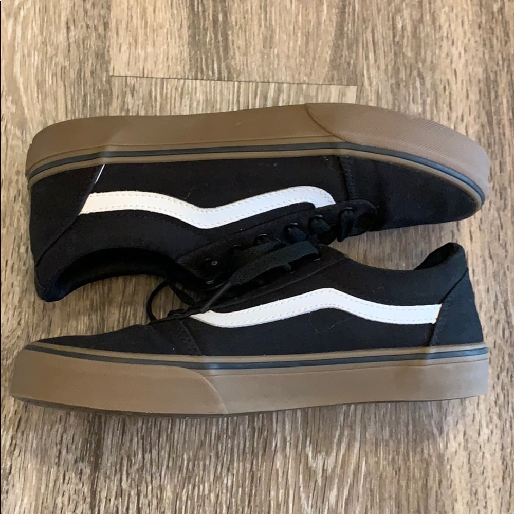 Vans Old Skool black/white/gum size 5 boys